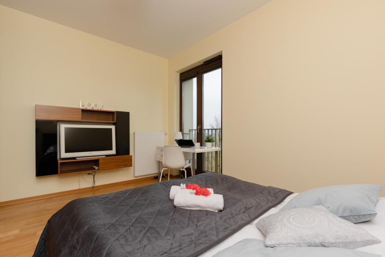 Warsaw Srodmiescie Apartment With Balcony By Noclegi Renters Exterior foto