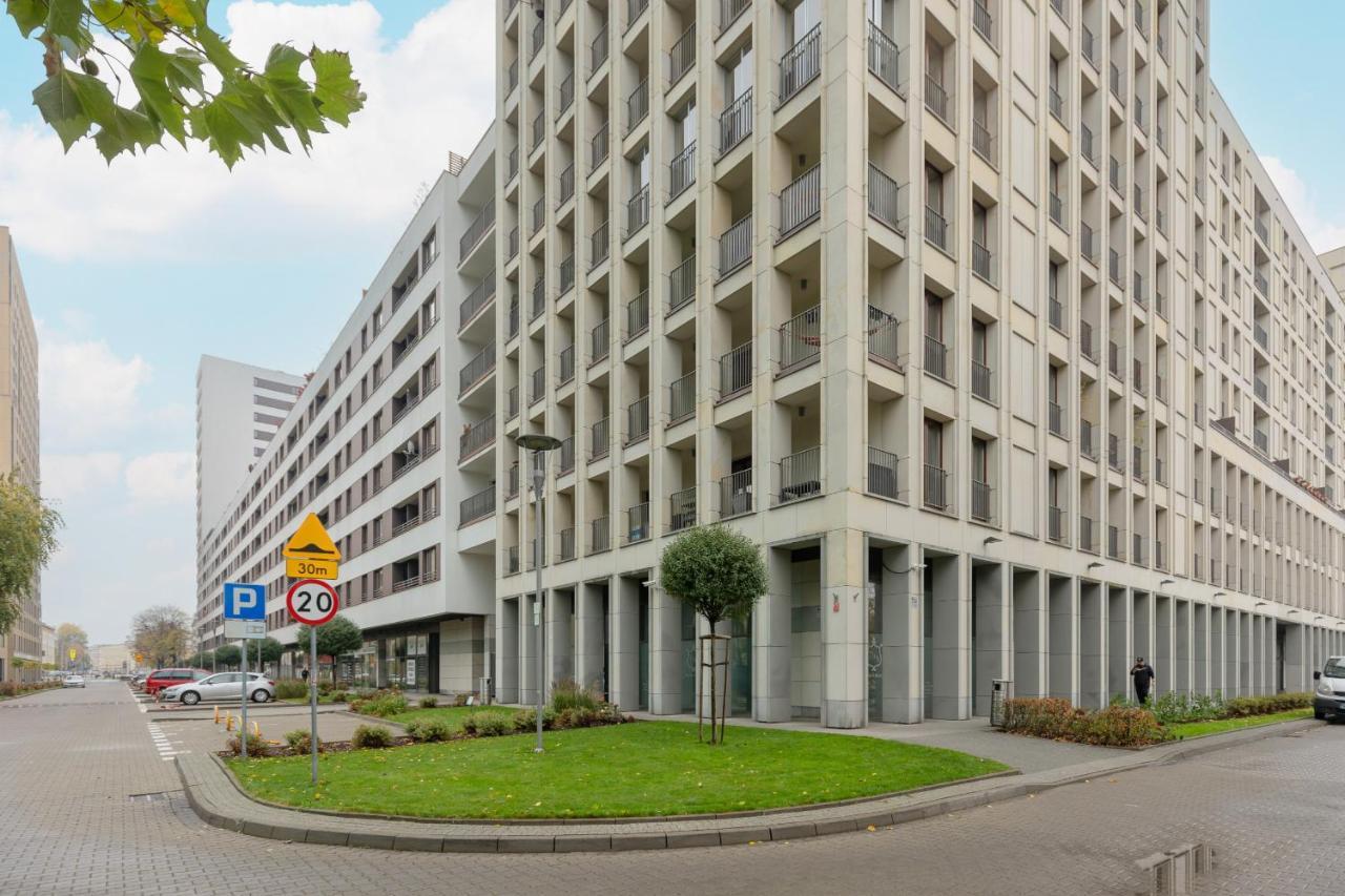 Warsaw Srodmiescie Apartment With Balcony By Noclegi Renters Exterior foto
